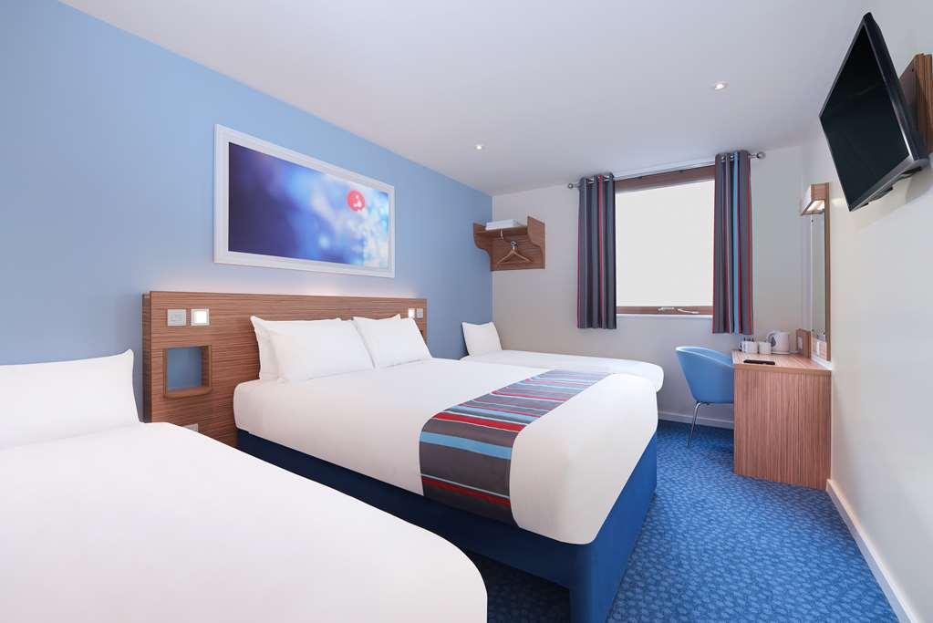 Travelodge High Wycombe Central Cameră foto