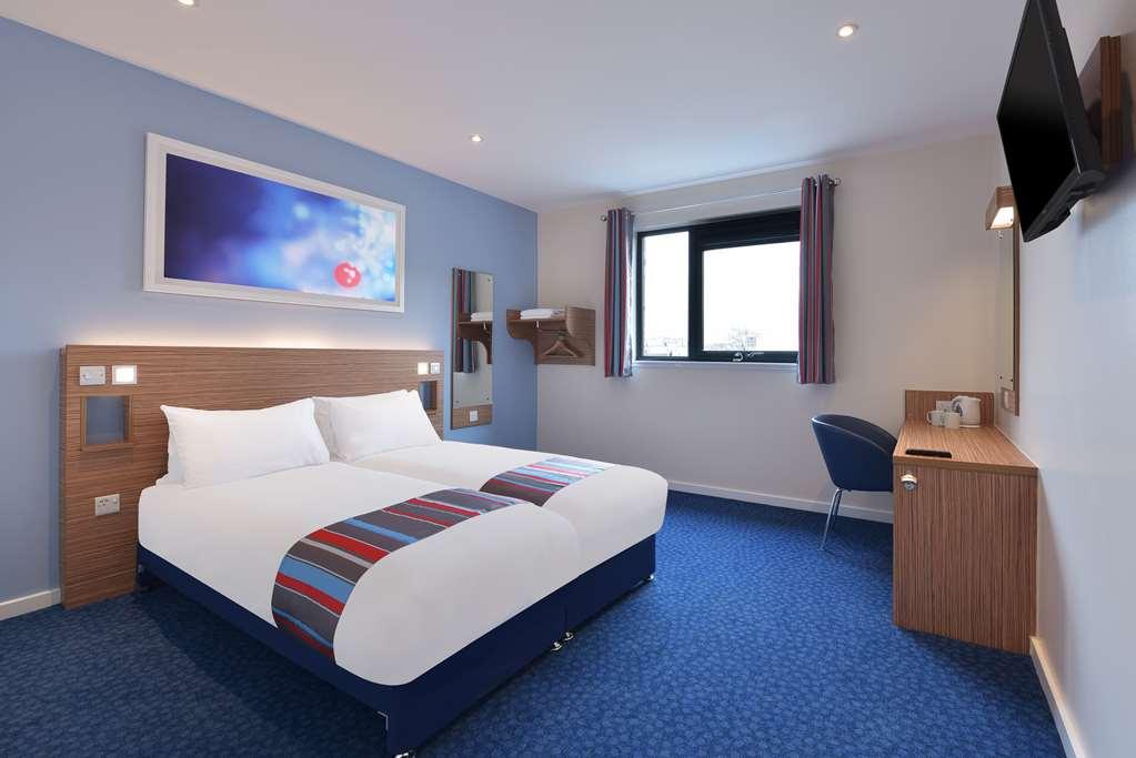Travelodge High Wycombe Central Cameră foto